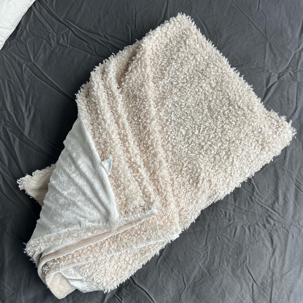 Cozy Throw blanket